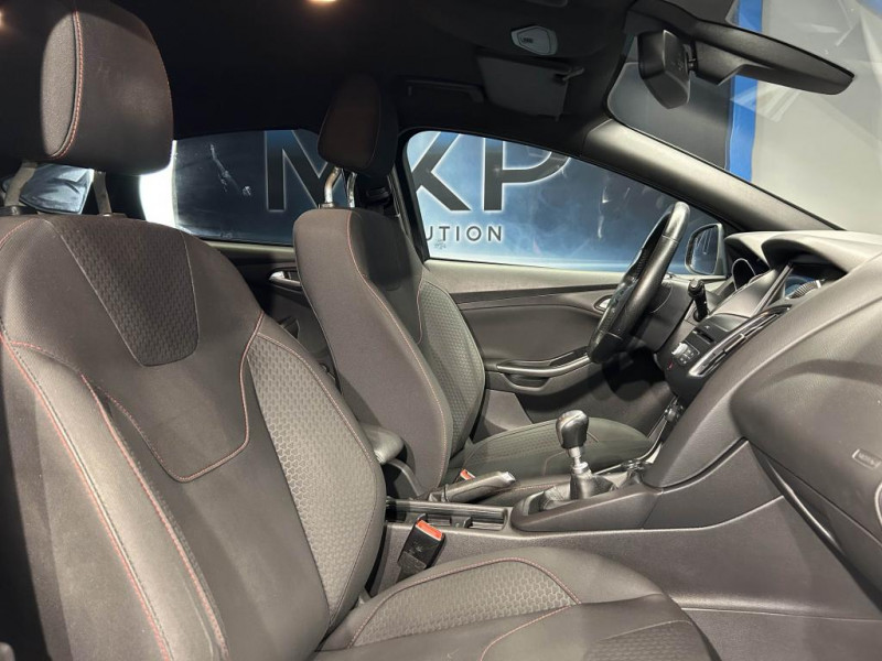Photo 37 de l'offre de FORD FOCUS 1.0 EcoBoost 125  ST Line BVM à 11490€ chez MKP Distribution