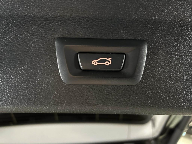 Photo 10 de l'offre de BMW X1 sDrive 18d 150  xLine BVA à 19990€ chez MKP Distribution