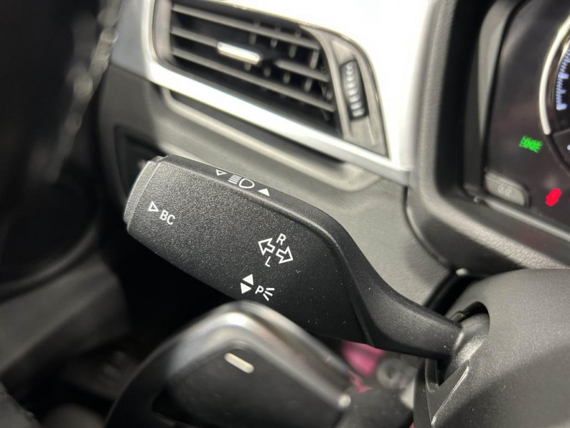Photo 16 de l'offre de BMW X1 sDrive 18d 150  xLine BVA à 19990€ chez MKP Distribution