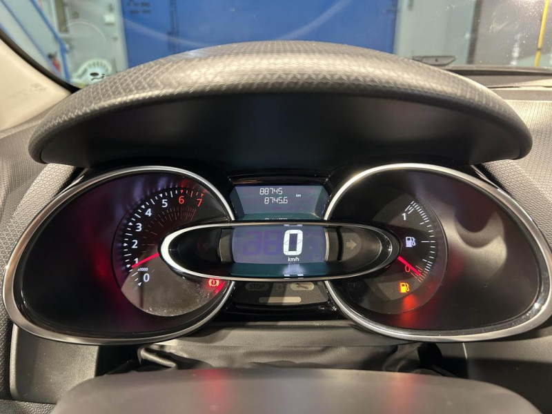 Photo 11 de l'offre de RENAULT Clio Estate 0.9 TCe 90 Limited BVM à 9990€ chez MKP Distribution