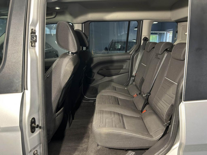 Photo 33 de l'offre de FORD TRANSIT CONNECT/TOURNEO CONNECT  1.0 EcoBoost 100 Titanium BVM à 12990€ chez MKP Distribution