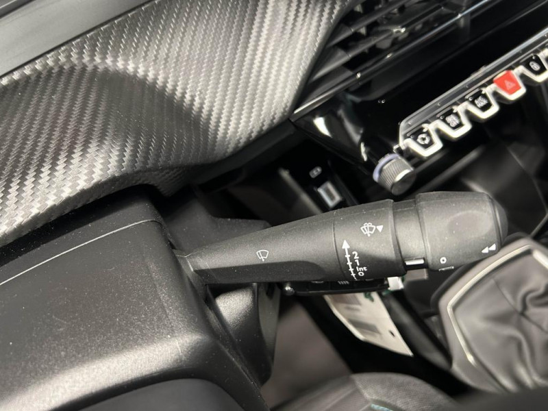 Photo 16 de l'offre de PEUGEOT 208 1.5  BlueHDi 100 Style BVM  à 13990€ chez MKP Distribution