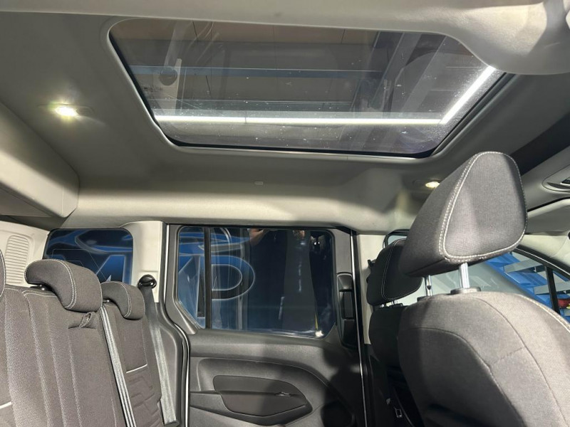 Photo 41 de l'offre de FORD TRANSIT CONNECT/TOURNEO CONNECT  1.0 EcoBoost 100 Titanium BVM à 12990€ chez MKP Distribution