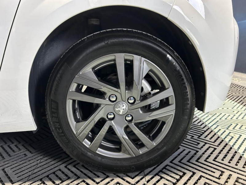 Photo 42 de l'offre de PEUGEOT 208 1.5  BlueHDi 100 Style BVM  à 13990€ chez MKP Distribution
