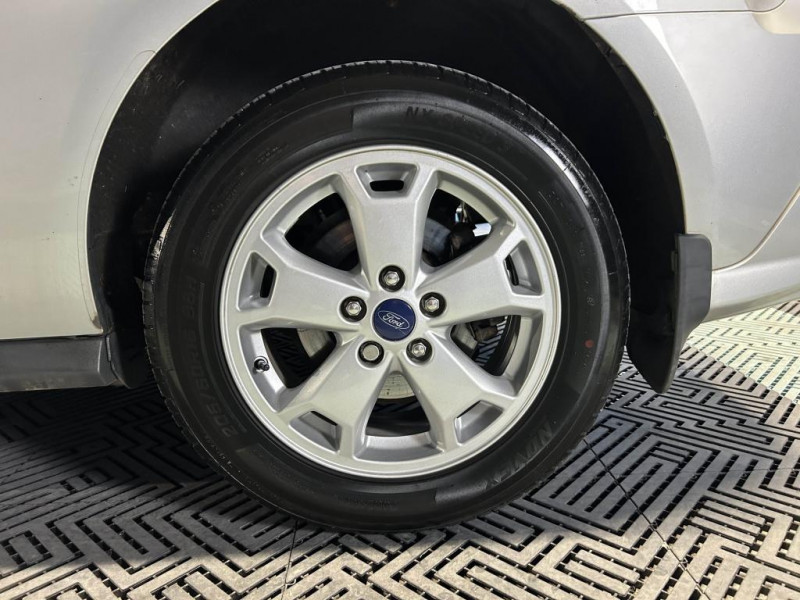 Photo 49 de l'offre de FORD TRANSIT CONNECT/TOURNEO CONNECT  1.0 EcoBoost 100 Titanium BVM à 12990€ chez MKP Distribution