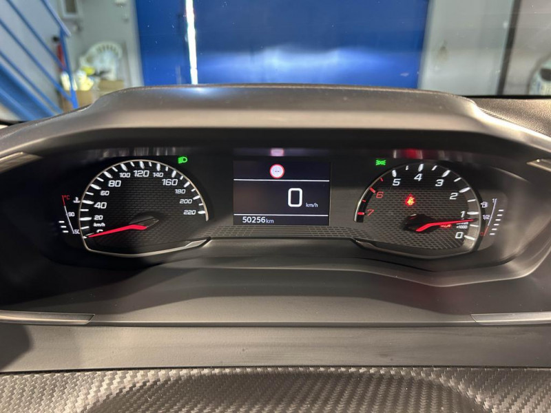 Photo 11 de l'offre de PEUGEOT 208 1.5  BlueHDi 100 Style BVM  à 13990€ chez MKP Distribution