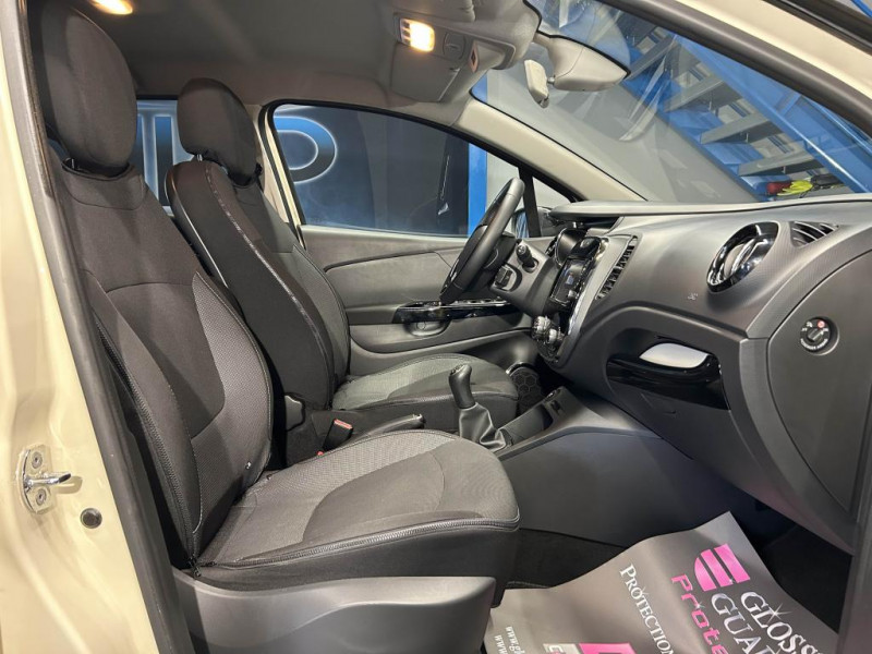 Photo 35 de l'offre de RENAULT CAPTUR 1.5  dCi 90 intens BVM à 10490€ chez MKP Distribution