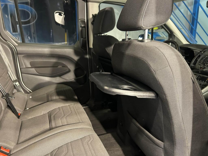 Photo 40 de l'offre de FORD TRANSIT CONNECT/TOURNEO CONNECT  1.0 EcoBoost 100 Titanium BVM à 12990€ chez MKP Distribution