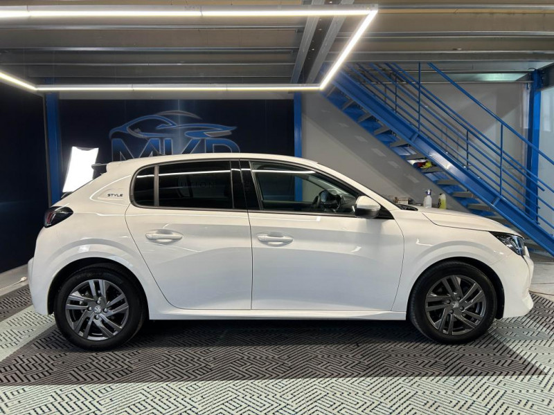 Photo 6 de l'offre de PEUGEOT 208 1.5  BlueHDi 100 Style BVM  à 13990€ chez MKP Distribution