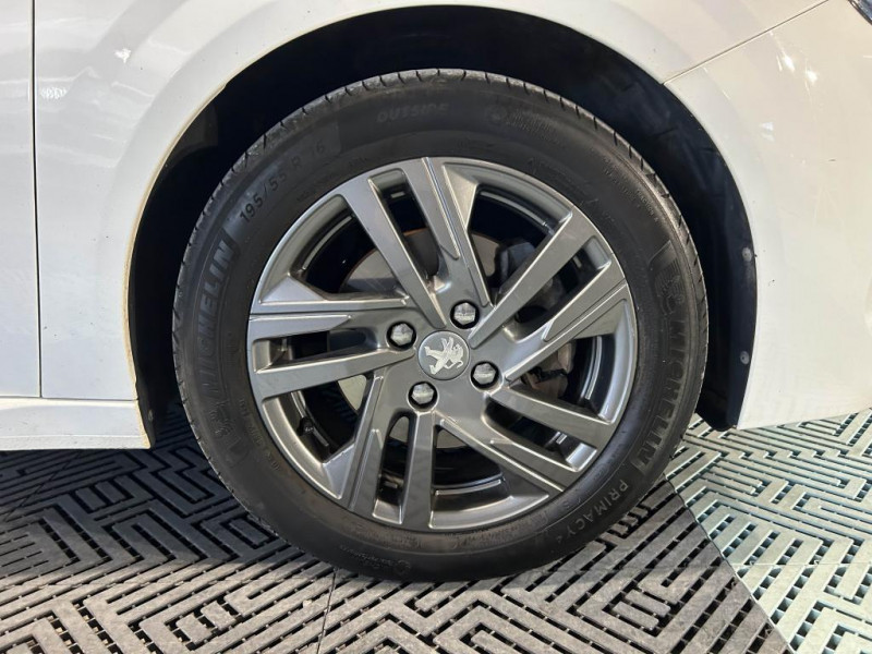 Photo 45 de l'offre de PEUGEOT 208 1.5  BlueHDi 100 Style BVM  à 13990€ chez MKP Distribution
