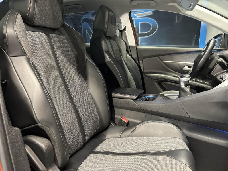 Photo 41 de l'offre de PEUGEOT 3008  1.6 BlueHDi  120  Allure BVM à 12990€ chez MKP Distribution