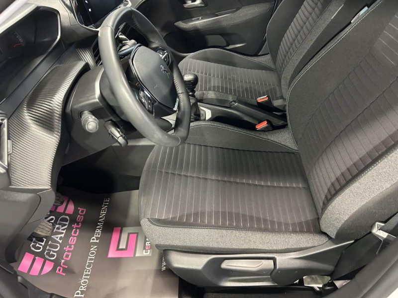 Photo 26 de l'offre de PEUGEOT 208 1.5  BlueHDi 100 Style BVM  à 13990€ chez MKP Distribution