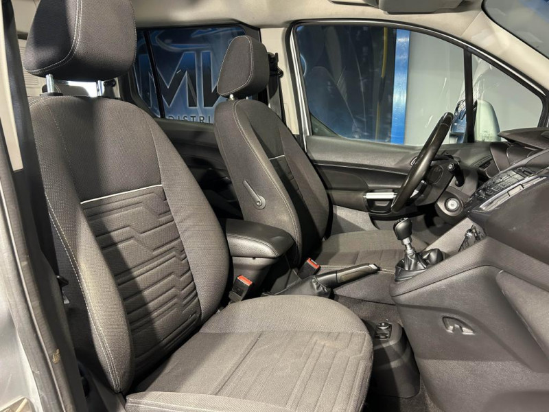 Photo 43 de l'offre de FORD TRANSIT CONNECT/TOURNEO CONNECT  1.0 EcoBoost 100 Titanium BVM à 12990€ chez MKP Distribution