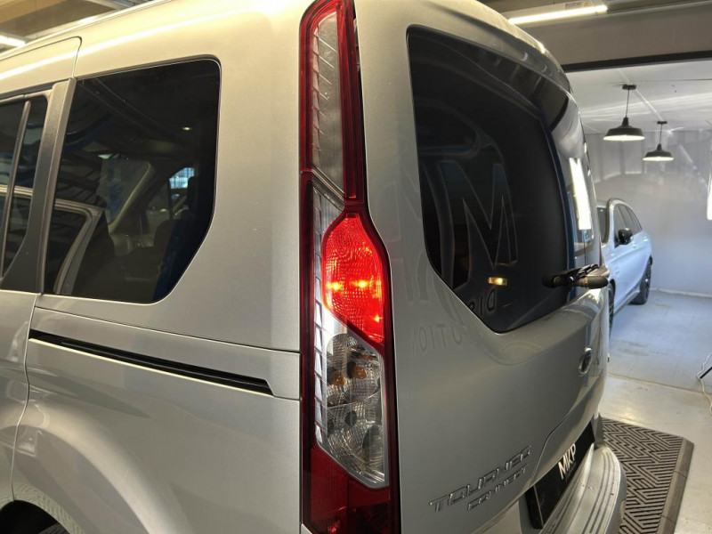 Photo 48 de l'offre de FORD TRANSIT CONNECT/TOURNEO CONNECT  1.0 EcoBoost 100 Titanium BVM à 12990€ chez MKP Distribution