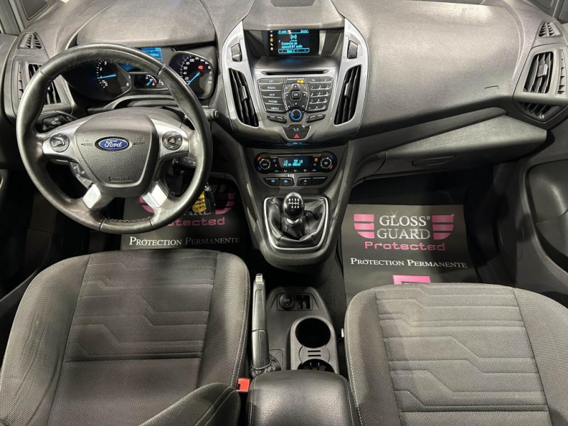 Photo 12 de l'offre de FORD TRANSIT CONNECT/TOURNEO CONNECT  1.0 EcoBoost 100 Titanium BVM à 12990€ chez MKP Distribution
