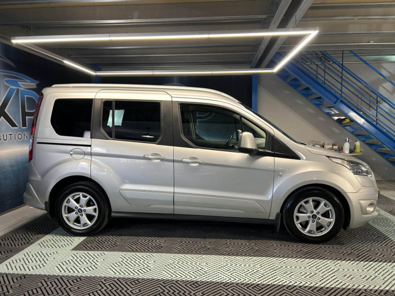 Photo 6 de l'offre de FORD TRANSIT CONNECT/TOURNEO CONNECT  1.0 EcoBoost 100 Titanium BVM à 12990€ chez MKP Distribution