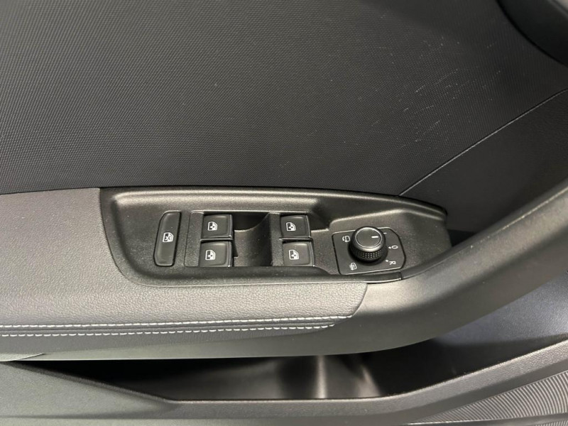 Photo 33 de l'offre de AUDI A1 SPORTBACK 2.0 40 TFSI 200 S tronic 6 S Line  à 23490€ chez MKP Distribution