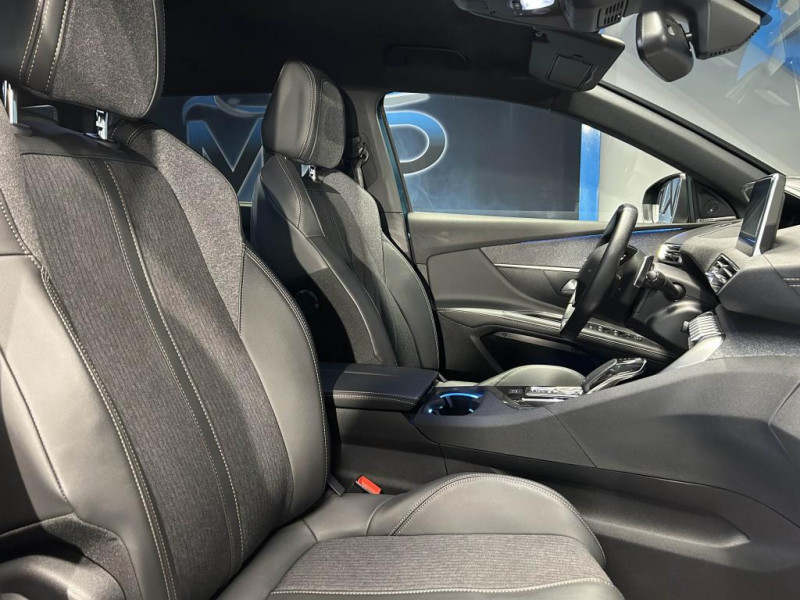 Photo 45 de l'offre de PEUGEOT 5008  1.5 BlueHDi 130  EAT8 GT Line 7 places à 24990€ chez MKP Distribution