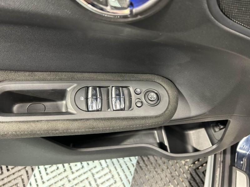 Photo 34 de l'offre de MINI COUNTRYMAN 2.0 136  Cooper D  BVA à 23490€ chez MKP Distribution