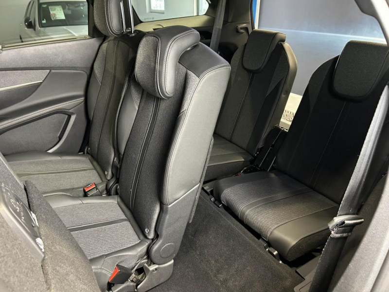 Photo 37 de l'offre de PEUGEOT 5008  1.5 BlueHDi 130  EAT8 GT Line 7 places à 24990€ chez MKP Distribution