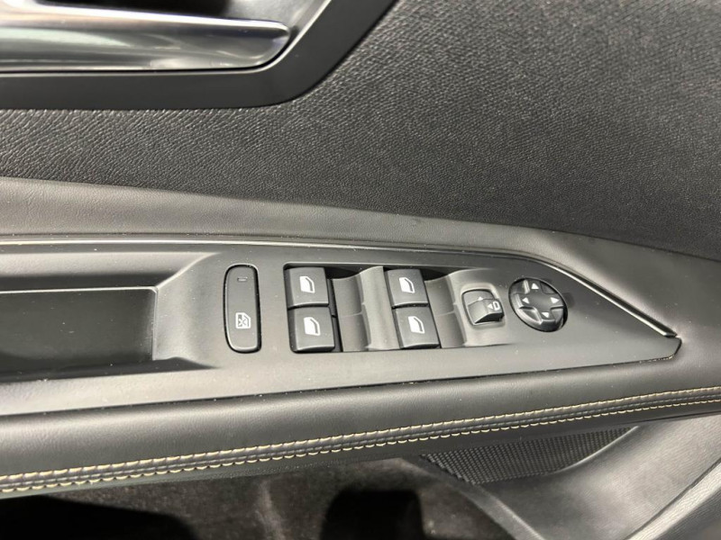 Photo 33 de l'offre de PEUGEOT 3008  2.0 BlueHDi 150 GT Line BVM à 15990€ chez MKP Distribution