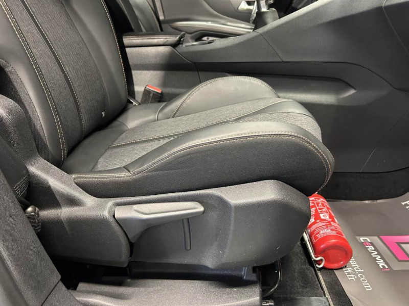 Photo 42 de l'offre de PEUGEOT 3008  2.0 BlueHDi 150 GT Line BVM à 15990€ chez MKP Distribution