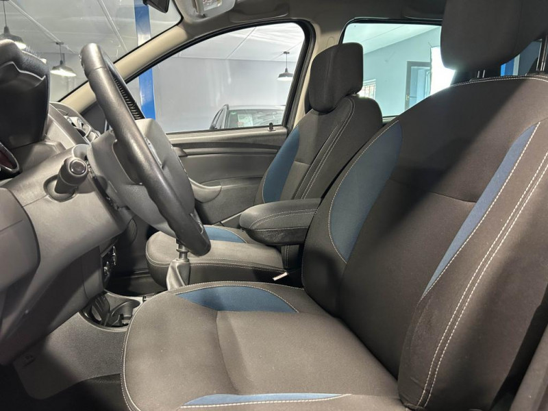 Photo 23 de l'offre de DACIA DUSTER 1.5 dCi 110 10 ANS BVM  à 10990€ chez MKP Distribution