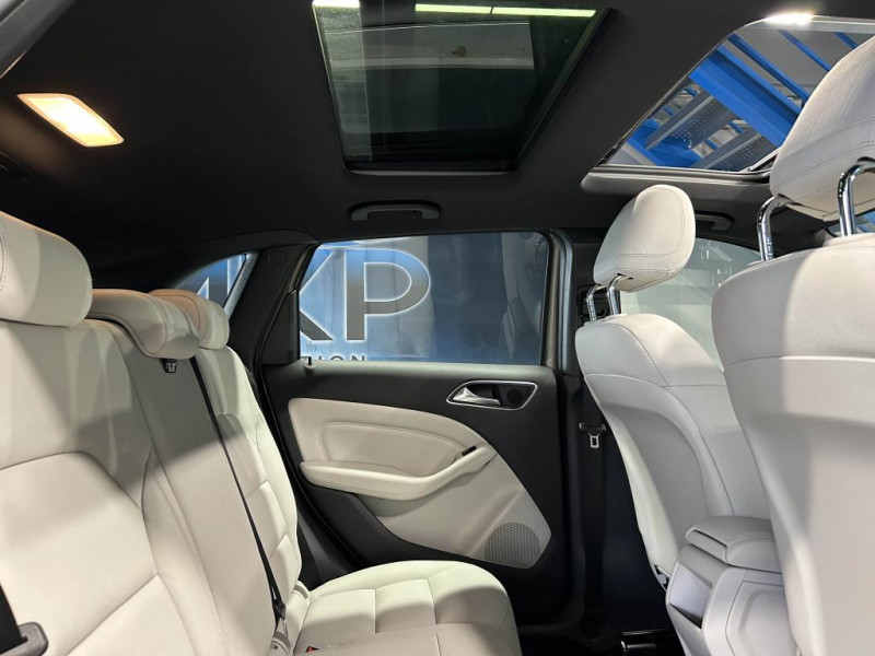 Photo 40 de l'offre de MERCEDES-BENZ CLASSE B  200 D BlueEFFICIENCY Design BVA à 14990€ chez MKP Distribution