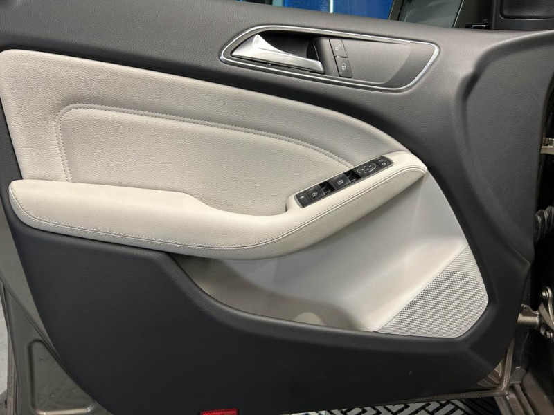 Photo 33 de l'offre de MERCEDES-BENZ CLASSE B  200 D BlueEFFICIENCY Design BVA à 14990€ chez MKP Distribution
