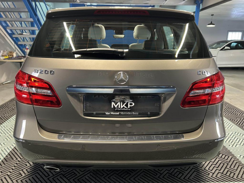 Photo 4 de l'offre de MERCEDES-BENZ CLASSE B  200 D BlueEFFICIENCY Design BVA à 14990€ chez MKP Distribution
