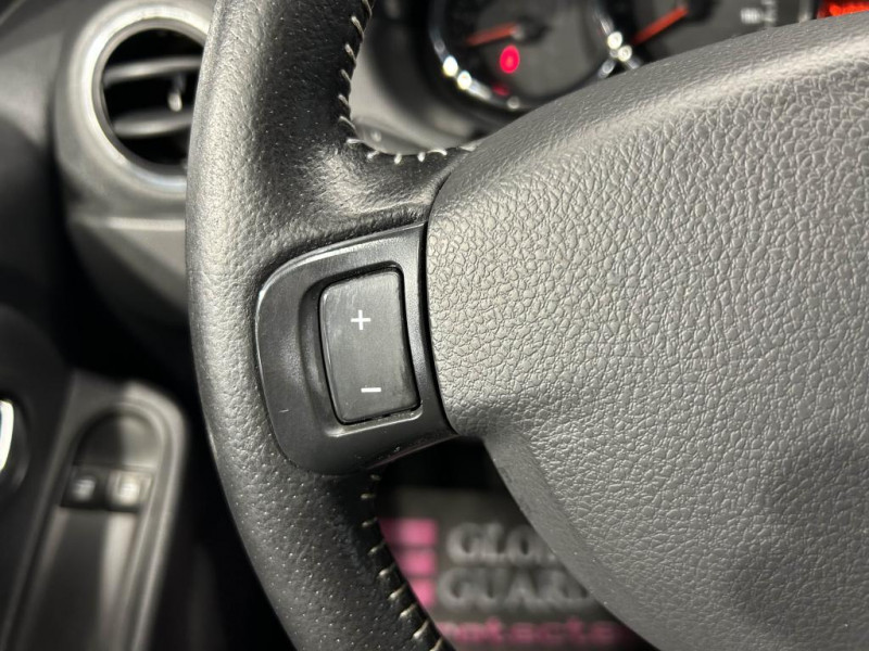 Photo 13 de l'offre de DACIA DUSTER 1.5 dCi 110 10 ANS BVM  à 10990€ chez MKP Distribution