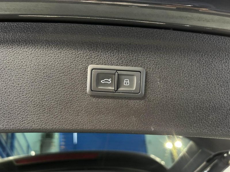Photo 10 de l'offre de AUDI Q5  55 TFSI e 367 S tronic 7 Quattro S line à 35990€ chez MKP Distribution