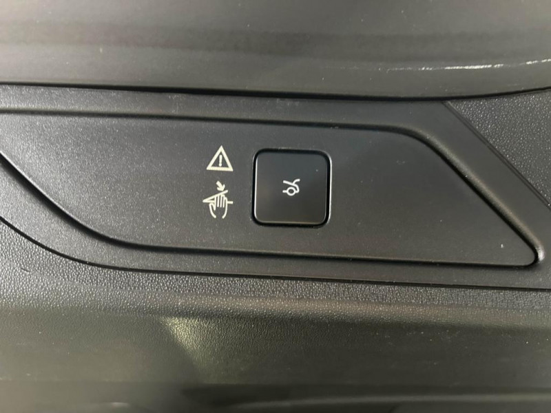 Photo 10 de l'offre de CITROEN GRAND C4 SPACETOURER 1.5 BlueHDi 130 Shine Pack EAT8 7 places à 16490€ chez MKP Distribution