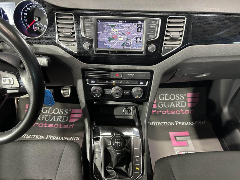 Photo 19 de l'offre de VOLKSWAGEN GOLF SPORTSVAN  1.2 TSI 110 Sound BVM à 13990€ chez MKP Distribution