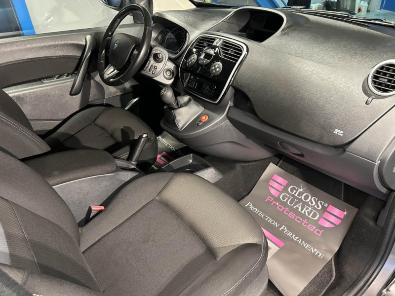 Photo 37 de l'offre de RENAULT KANGOO 1.2 TCE 115 Energy Intens BVM  à 12990€ chez MKP Distribution