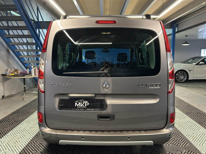 Photo 4 de l'offre de RENAULT KANGOO 1.2 TCE 115 Energy Intens BVM  à 12990€ chez MKP Distribution