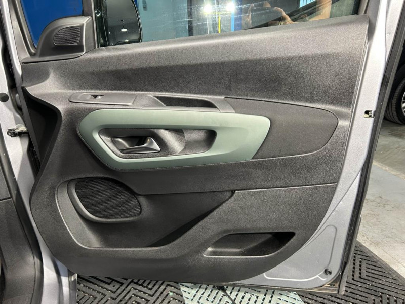 Photo 41 de l'offre de CITROEN BERLINGO 1.5 BlueHDi 130  Shine BVA à 18990€ chez MKP Distribution