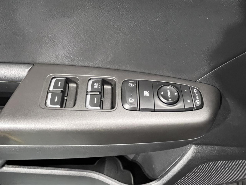 Photo 30 de l'offre de KIA SPORTAGE 1.6  CRDI 136 4x2  Design 7DCT à 17990€ chez MKP Distribution
