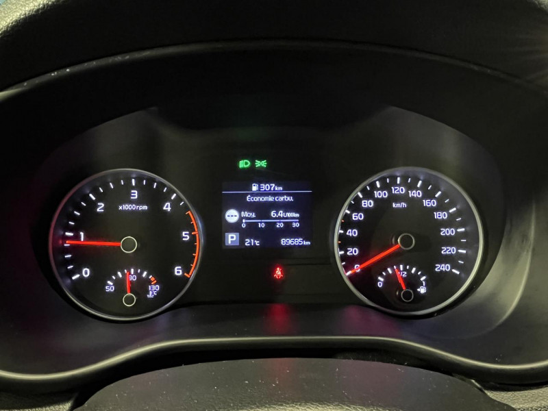 Photo 11 de l'offre de KIA SPORTAGE 1.6  CRDI 136 4x2  Design 7DCT à 17990€ chez MKP Distribution