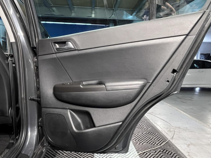 Photo 39 de l'offre de KIA SPORTAGE 1.6  CRDI 136 4x2  Design 7DCT à 17990€ chez MKP Distribution