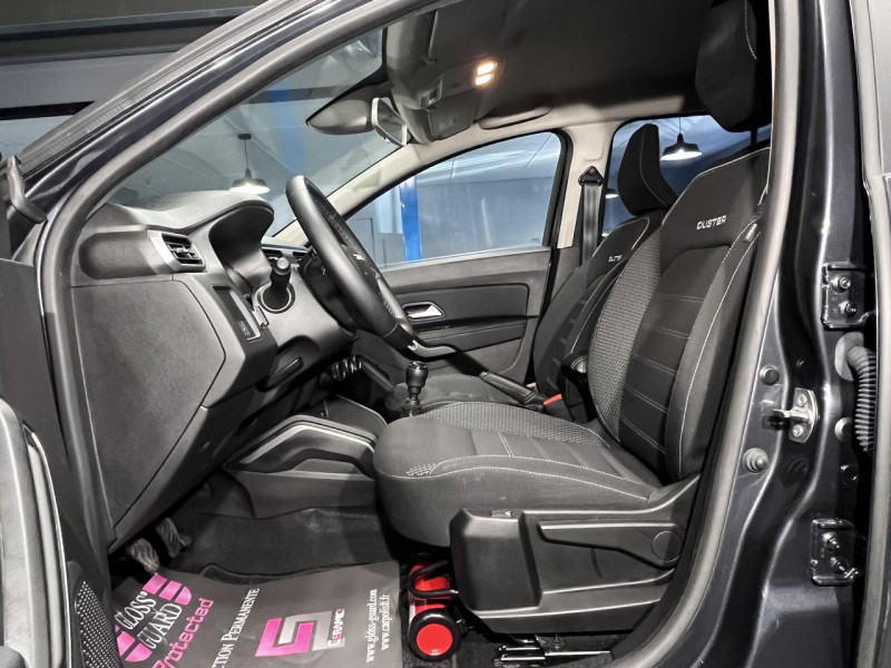 Photo 24 de l'offre de DACIA DUSTER 1.5 dCi 115 4WD Journey BVM à 22990€ chez MKP Distribution