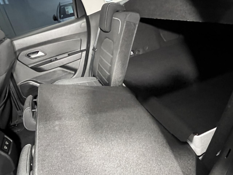 Photo 33 de l'offre de DACIA DUSTER 1.5 dCi 115 4WD Journey BVM à 22990€ chez MKP Distribution