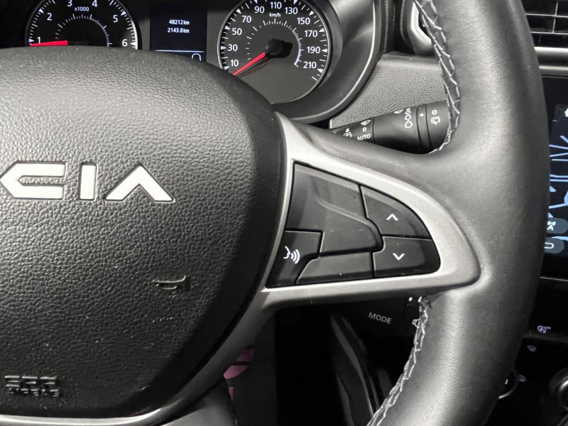 Photo 14 de l'offre de DACIA DUSTER 1.5 dCi 115 4WD Journey BVM à 22990€ chez MKP Distribution