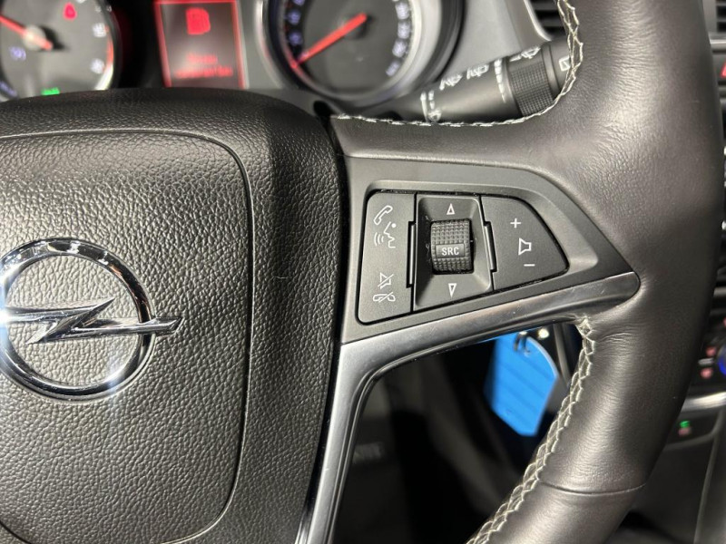 Photo 14 de l'offre de OPEL MOKKA 1.7 CDTI 130  4x2 Cosmo Pack  BVM à 10490€ chez MKP Distribution