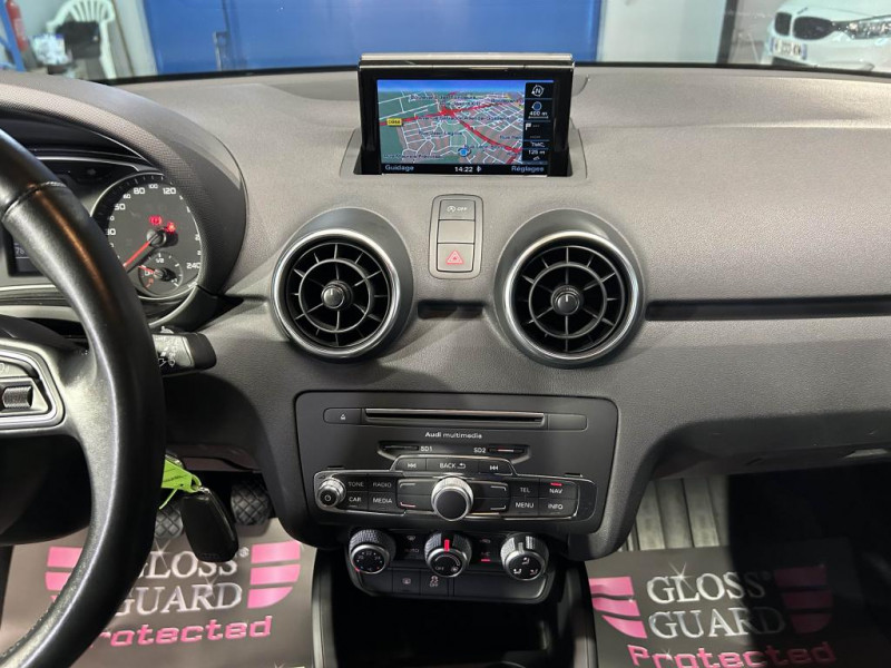 Photo 18 de l'offre de AUDI A1  1.0 TFSI Ultra Ambiante 82 BVM  à 11990€ chez MKP Distribution