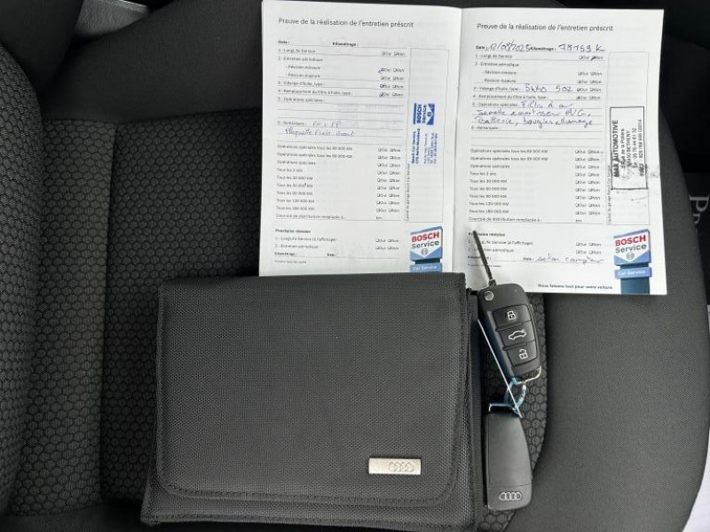 Photo 40 de l'offre de AUDI A1  1.0 TFSI Ultra Ambiante 82 BVM  à 11990€ chez MKP Distribution