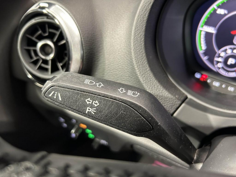 Photo 15 de l'offre de AUDI A3 SPORTBACK  1.4 TFSI e-tron 204 Design S-tronic 6  à 17990€ chez MKP Distribution
