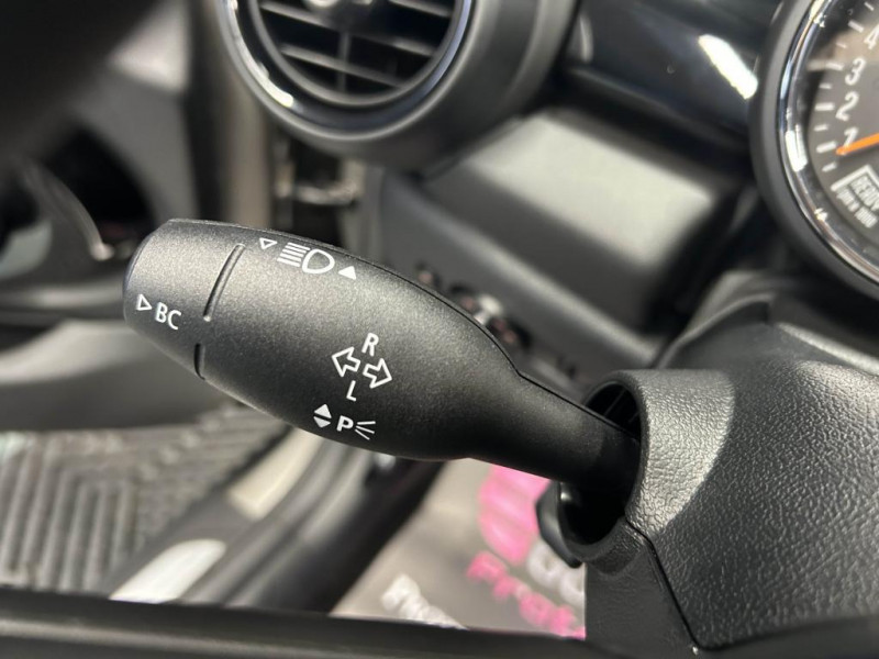 Photo 24 de l'offre de MINI CABRIOLET F57 Cabriolet Cooper S 2.0 192 Finition Red Hot Chili BVA à 19990€ chez MKP Distribution