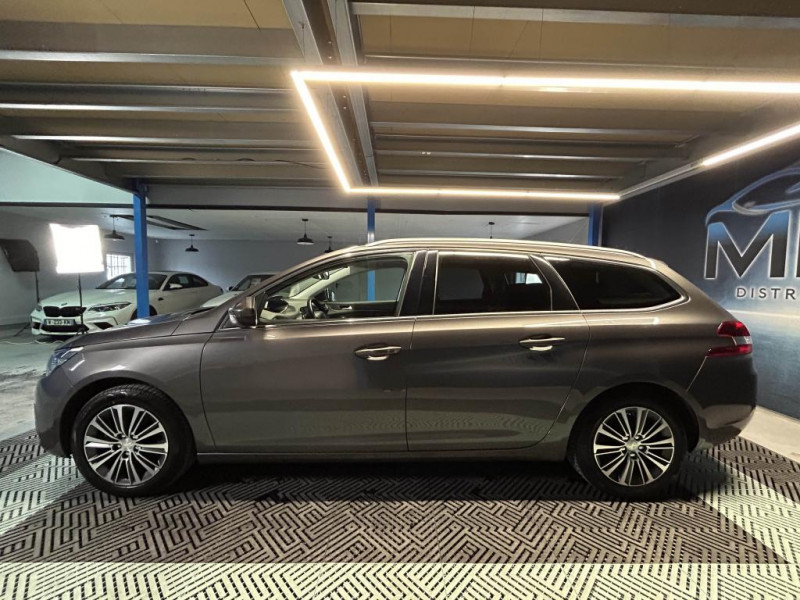 Photo 2 de l'offre de PEUGEOT 308 SW 1.5 BlueHDi 130 Allure Pack BVA à 14490€ chez MKP Distribution