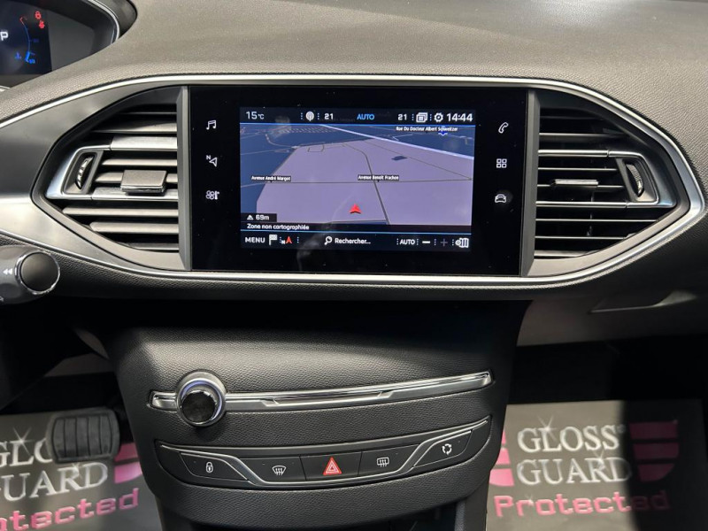 Photo 14 de l'offre de PEUGEOT 308 SW 1.5 BlueHDi 130 Allure Pack BVA à 14490€ chez MKP Distribution